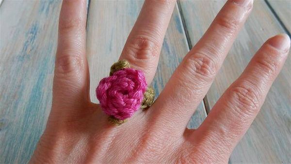 beautiful rose ring