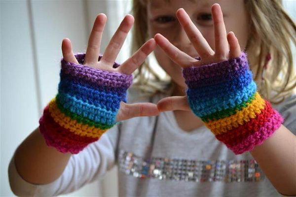 Rainbow fingerless mittens. Easy Crochet Fingerless Mittens Tutorial 