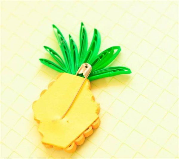 Paper Quilling Pineapple Brooch - oh the fun you can have with paper. 