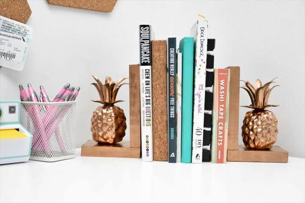 DIY Pineapple Bookends