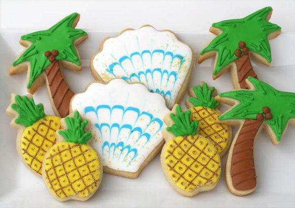 Fun Summer Cookies {Cookie Decorating}