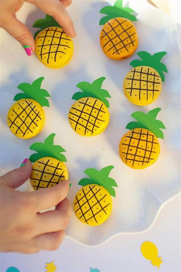 Pineapple Macarons 