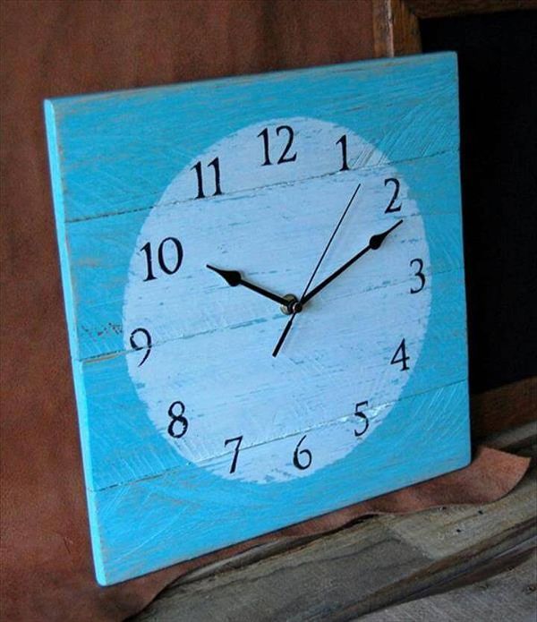 Pallet Clock for Room