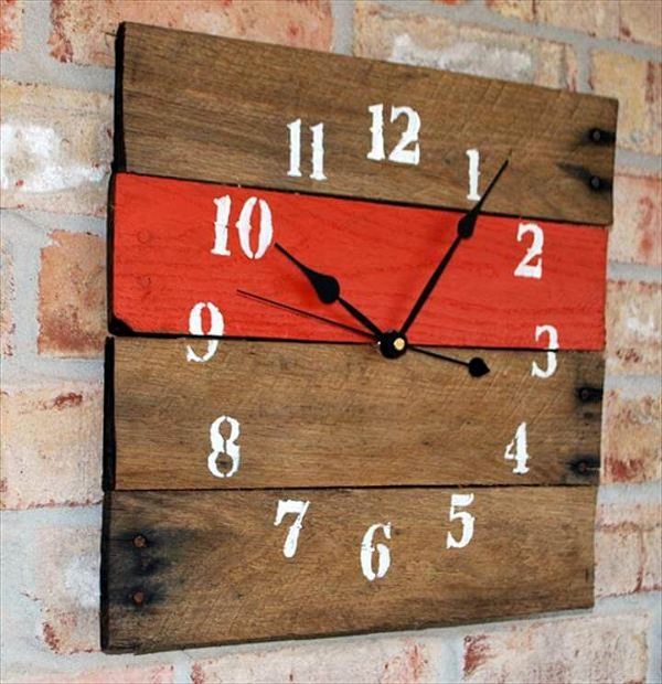 wall clock out of pallet
