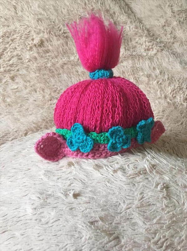 Get ready for winter or even just for Halloween with the cutest ever troll crochet hat. This is the most precious thing I have seen in ages. This is a pattern that is an instant download, so grab your pink yarn!