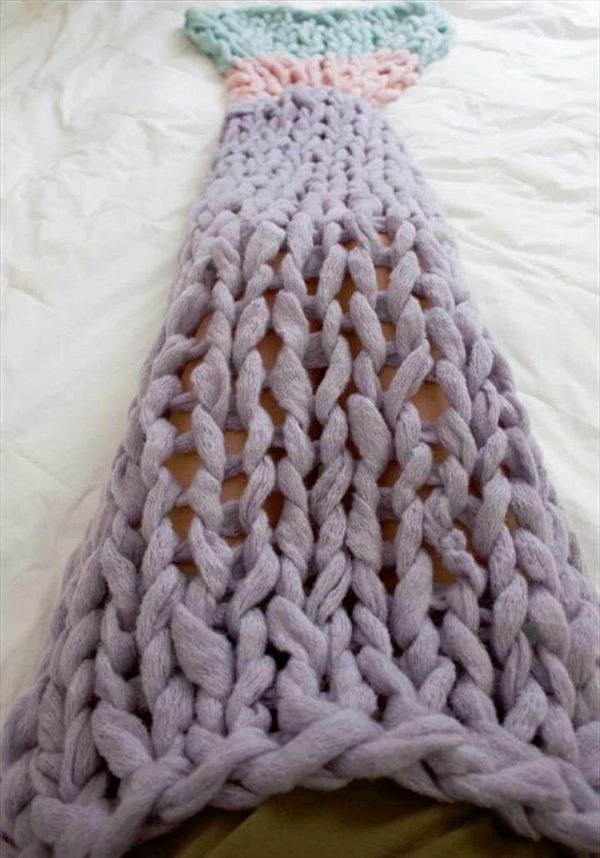 Arm Knit a Mermaid Tail Blanket Pattern