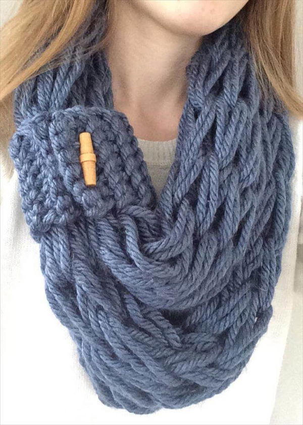 Arm-Knit-Infinity-Scarf | DIY and Crafts