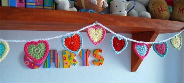 Teeny Tiny Crochet Heart Bunting
