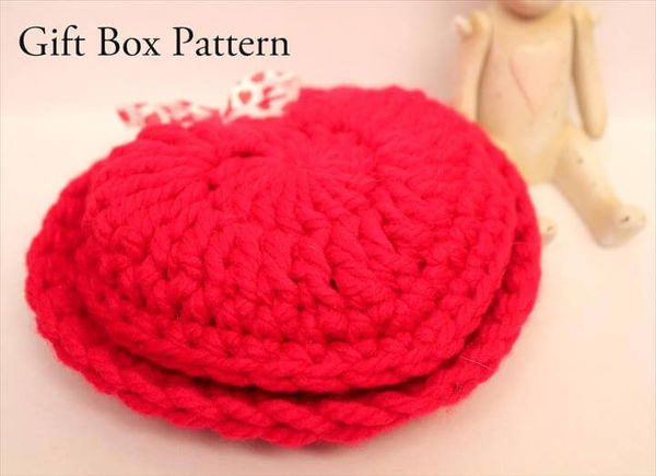 Crochet HEART Gift Box Pattern