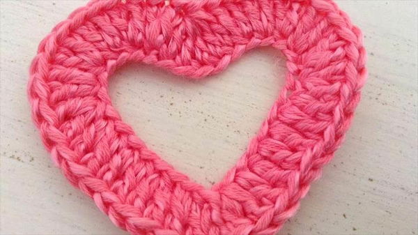 Crochet Heart To Apply On Clothes - DIY Crafts Tutorial 