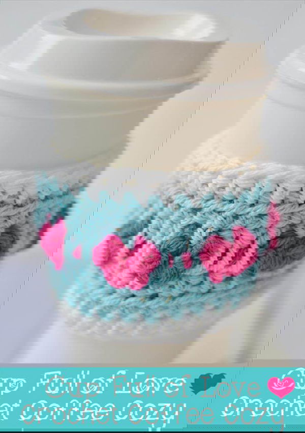 Love Hearts Coffee Cozy – free crochet pattern