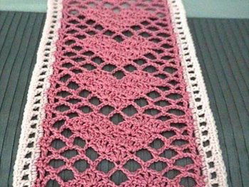 Crochet Sweetheart Lace Scarf Free Pattern - Crochet Valentine Heart Gift Ideas Free Patterns