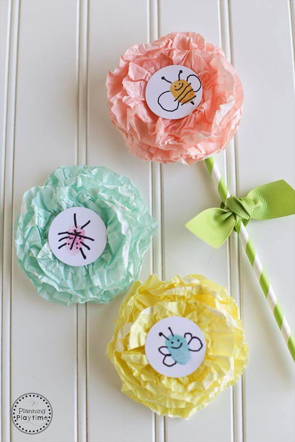 Cupcake Liner Flower Craft for kids - So Cute!