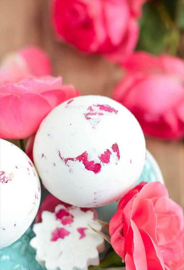 Rose & Milk Bath Bomb, DIY Bath Bombs & Homemade Bath Bomb Recipes, Bath