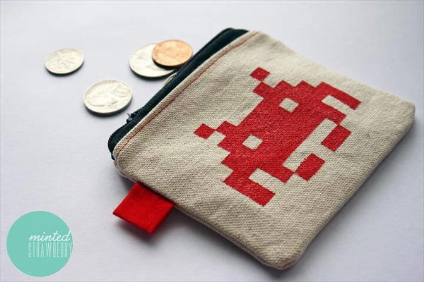 DIY: SPACE INVADERS COIN POUCH