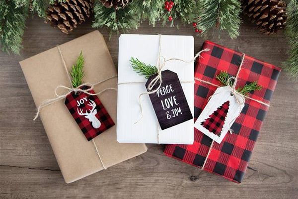 Add a little rustic, outdoorsy flair to your holiday decor and gift wrapping with these