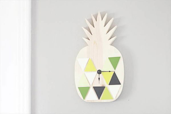 DIY Geometric Pineapple Clock