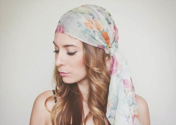 Tie a Head Scarf for the Summer: 3 Ways!