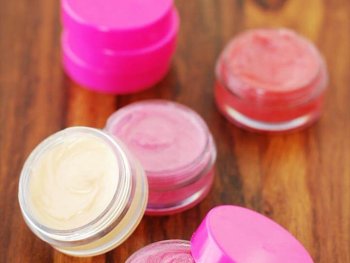 2-ingredient lip gloss, Homemade Peppermint Lip Balm