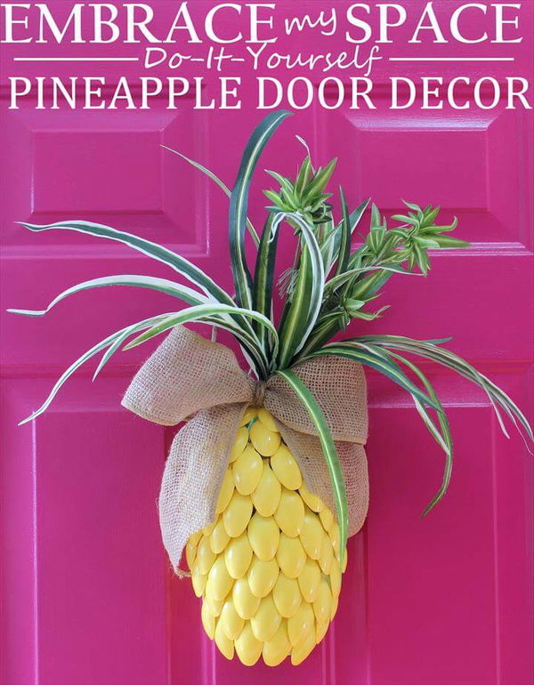 Pineapple Door Decor