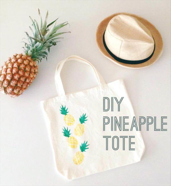 DIY, diy pineapple tote, diy potato stamped tote, diy tote, pineapple, potato stamp, potato stamped pineapple motif, potato-stamped pineapples, tote bag with pineapples, tote bag with pineapples, TOTE BAG, TOTE BAG IDEAS