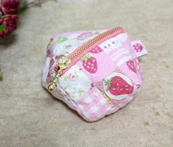 Make an easy patchwork pouch with our sewing Tutorial in Pictures.