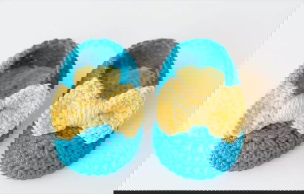crochet lemon drop baby booties