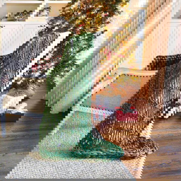 Loose knit blanket