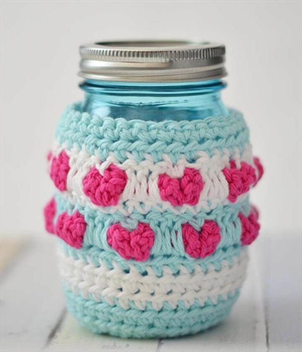 Mason Jar Heart Cozy, Free Crochet Pattern from The Stitchin' Mommy