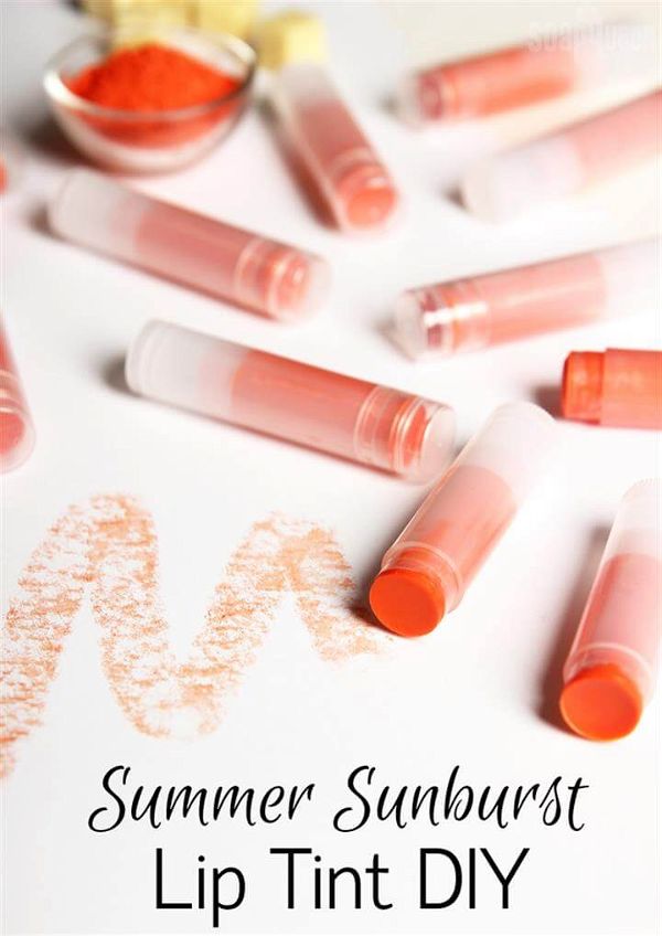 Summer Sunburst Lip Tint DIY // This recipes uses cocoa butter, coconut oil and