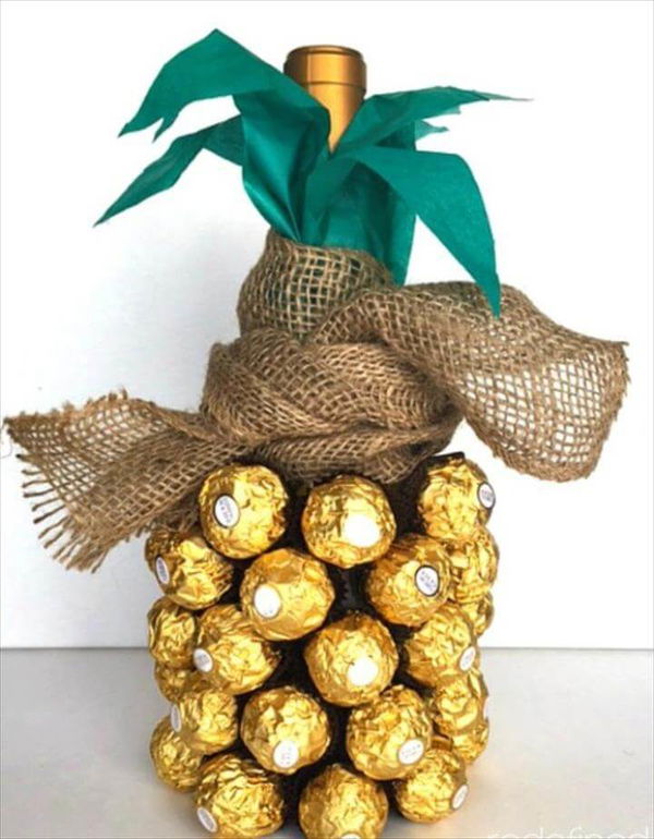 Pineapple Wine Bottle, Creative DIY Mother's Day Gifts Ideas, Thoughtful Homemade Gifts for Mom