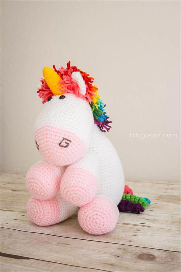 rainbow cuddles unicorn amigurumi toy 