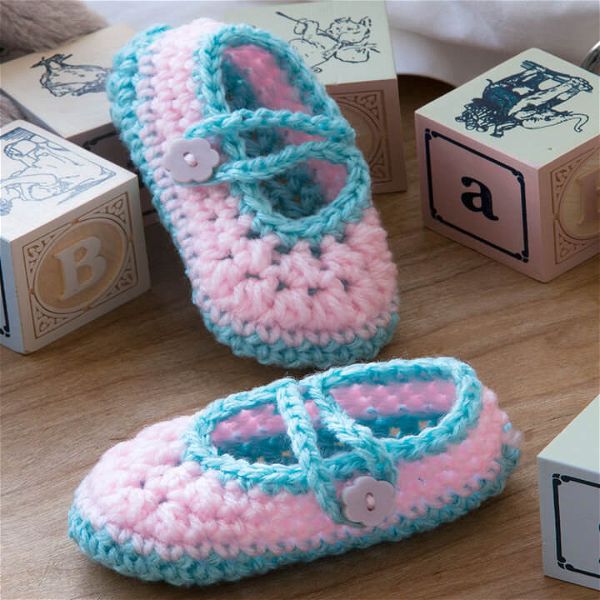 Two-Color Baby Booties