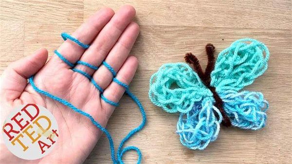DIY Yarn Butterfly, Easy Finger Knitting
