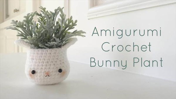 Kawaii Amigurumi Bunny Plant Home Decor - Crochet DIY