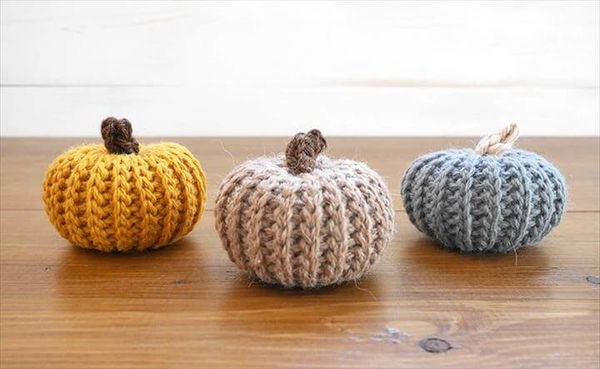 Crochet Pumpkins that Look Knit