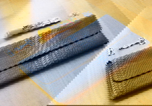 DIY Clutch with latch materials