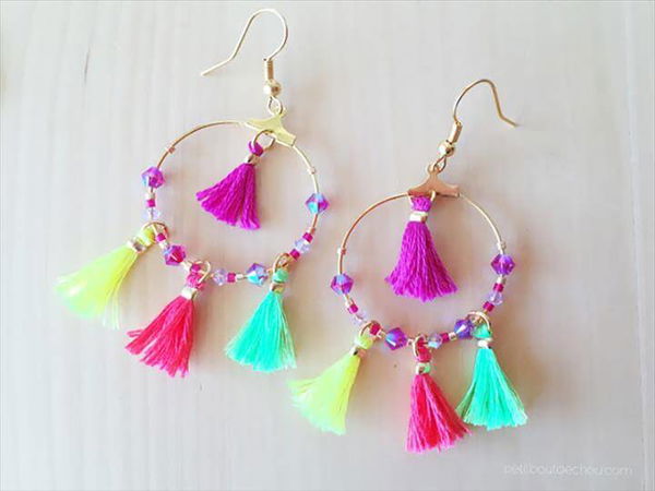 Summer DIY crafts for teens: Summer Mini Tassel Earrings