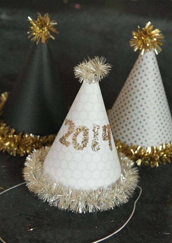 New Year's Eve Hats - free template and easy instructions