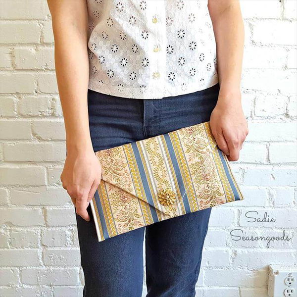 The Clutch Home Runner: Upcycled DIY Handbag