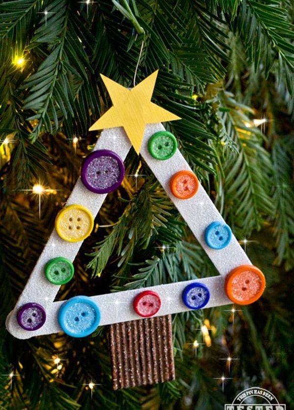 DIY Kids Christmas Tree Ornament You are going to LOVE creating these DIY Kids Christmas Tree