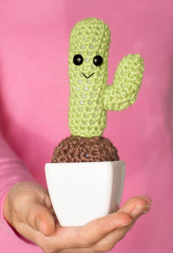 Crochet Cactus, Crochet Flowers, Miniature Plants, Cactus Plants, Yellow Flowers, Minis, Dollhouse Miniatures, Mini Cactus, Cotton Thread,Succulent Gifts, Crochet Cactus, Cactus Cactus, Mini Plants, Artificial Plants, Succulents, Amigurumi, Frida Kahlo, Amigurumi Patterns, Crochet Round, Easy Crochet, Knit Or Crochet, Crochet Hooks, Single Crochet, Crotchet, Crochet Cactus Free Pattern, Round Cactus, Cactus Planta,Crochet Cactus, Cute Crochet, Crochet Toys, Crochet Art, Fleur Crochet, Crotchet, Crochet Flowers, Crochet Patterns, Indoor Succulents,