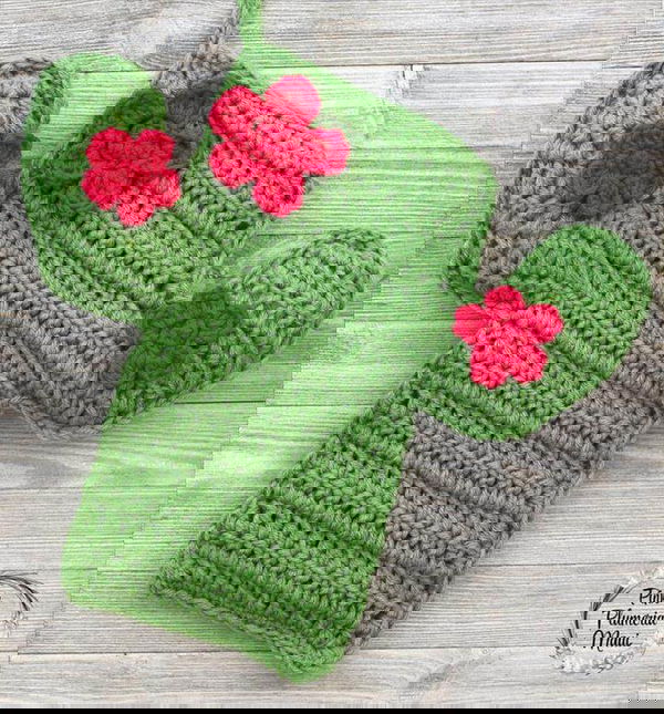 Crocheted Cactus Stocking, Crochet Cactus, Christmas Stockings, Crochet Patterns, Sewing Patterns, Free Crochet, Amigurumi, Crochet Projects, Christmas Crafts, Free Pattern, Crochet Cactus, Crochet Flowers, Cactus Decor, Free Crochet, Crochet Toys, Crochet Home Decor, Crochet Kitchen, Christmas Stockings, Crochet Designs, 