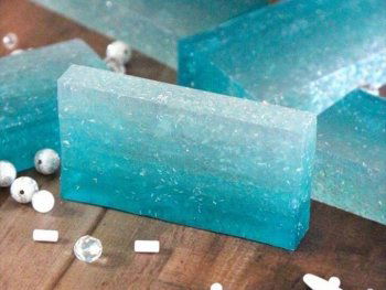 DIY Ombre Soap (DIY Mermaid Soap