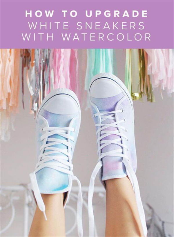 White Sneakers, White Shoes, How To Wear White Converse, Diy Converse, Studded Converse, Shoe Makeover, Diy Clothes Makeover, Shoe Crafts, Diy Crafts