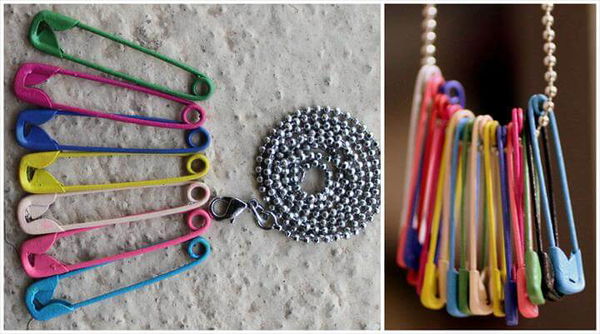 Safety Pin Necklace, Diy Necklace, Craft Gifts, Diy Fashion, Jewelry Crafts, Jewelry Box, Jewelry Ideas, Jewelery, Diy Accessories, Diy Projects, Safety Pin Art, Safety Pin Crafts, Safety Pins, Safety Pin Jewelry, Safety Pin Art, Safety Pin Jewelry, Safety Pins, Seed Bead Jewelry, Seed Beads, Diy Jewelry, Beaded Jewelry, Jewelry Design, Jewelry Making, Safety Pin Tattoo, Cute Jewelry, Beaded Jewelry, Jewelry Making, Jewelry Accessories,