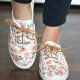 DIY Shoe Makeovers - Iron On Floral Patterned DIY Shoes - Cool Ways to Update, Floral Sneakers, Floral Shoes, Diy Fashion, Fashion Ideas, Designer Shoes, Diy Shoe, Shoe Makeover, Decorated Shoes, Painted Shoes, Diy Crafts, Ideas, Things To Make, Clothes Crafts, Painted Sneakers, Tennis, Needlepoint, Armoire, Flip Flops, Shoe, Fashion StylesFloral Shoes, Floral Vans, Floral Sneakers, White Converse, Diy Converse, Glitter Paint, Look, Sock Shoes, Cute Shoes, Loafers & Slip Ons, Wardrobe Closet, Dressy Flat Shoes, Feminine Style, Tumblr Clothes, Painted Clothes, Custom Shoes, Converse Shoes, Embroidered Clothes, Cute Clothes, Ankle Boots,