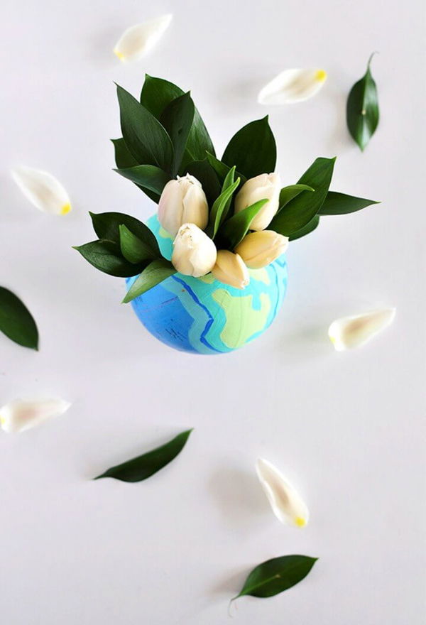 DIY Globe Flower Vase