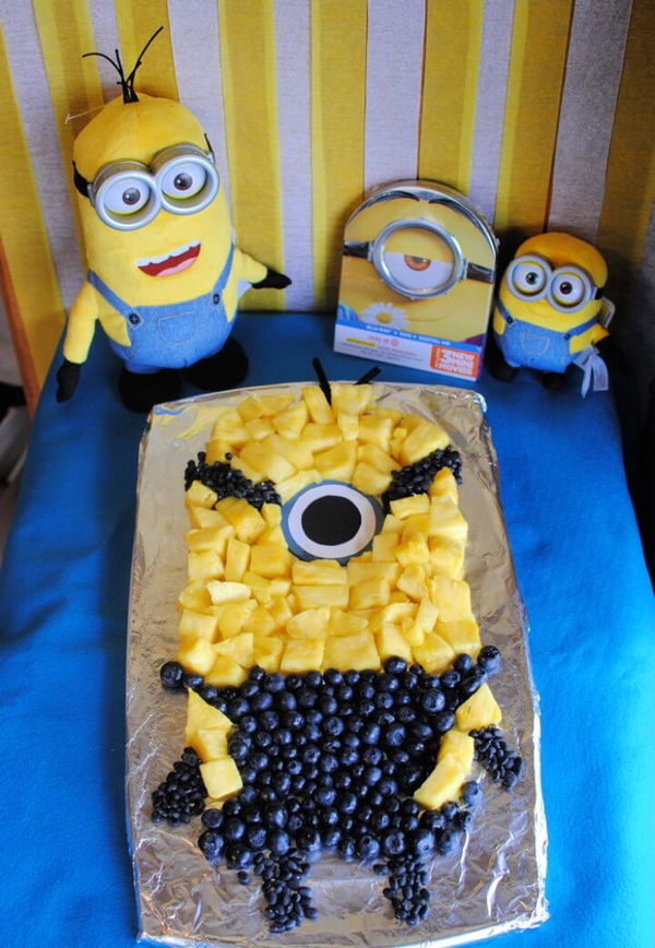 Minions Party Table and Fruit Tray