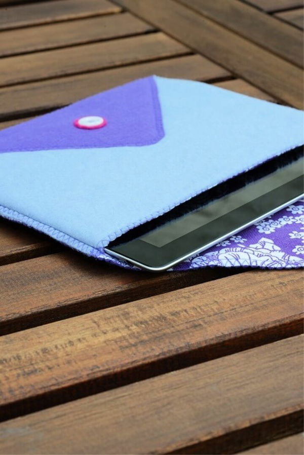 DIY two colro felt tablet case